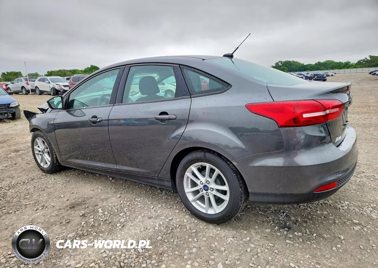 2017 Ford Focus Se VIN:1FADP3F24HL300681 - 2