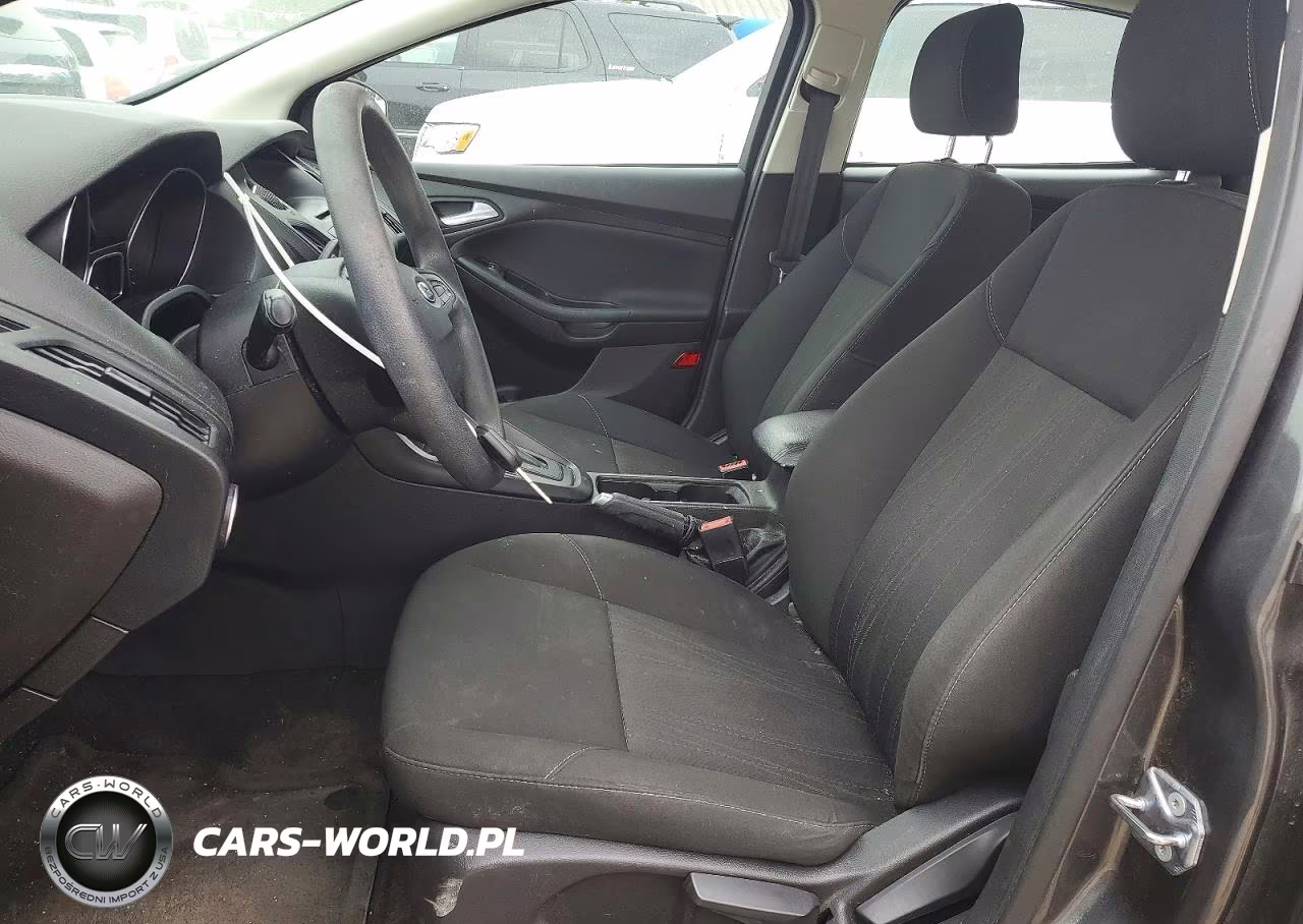 2017 Ford Focus Se VIN:1FADP3F24HL300681 - 7