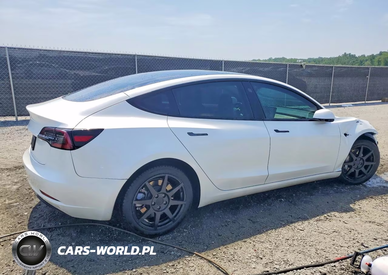 2023 Tesla Model 3 VIN:5YJ3E1EA6PF478165 - 3