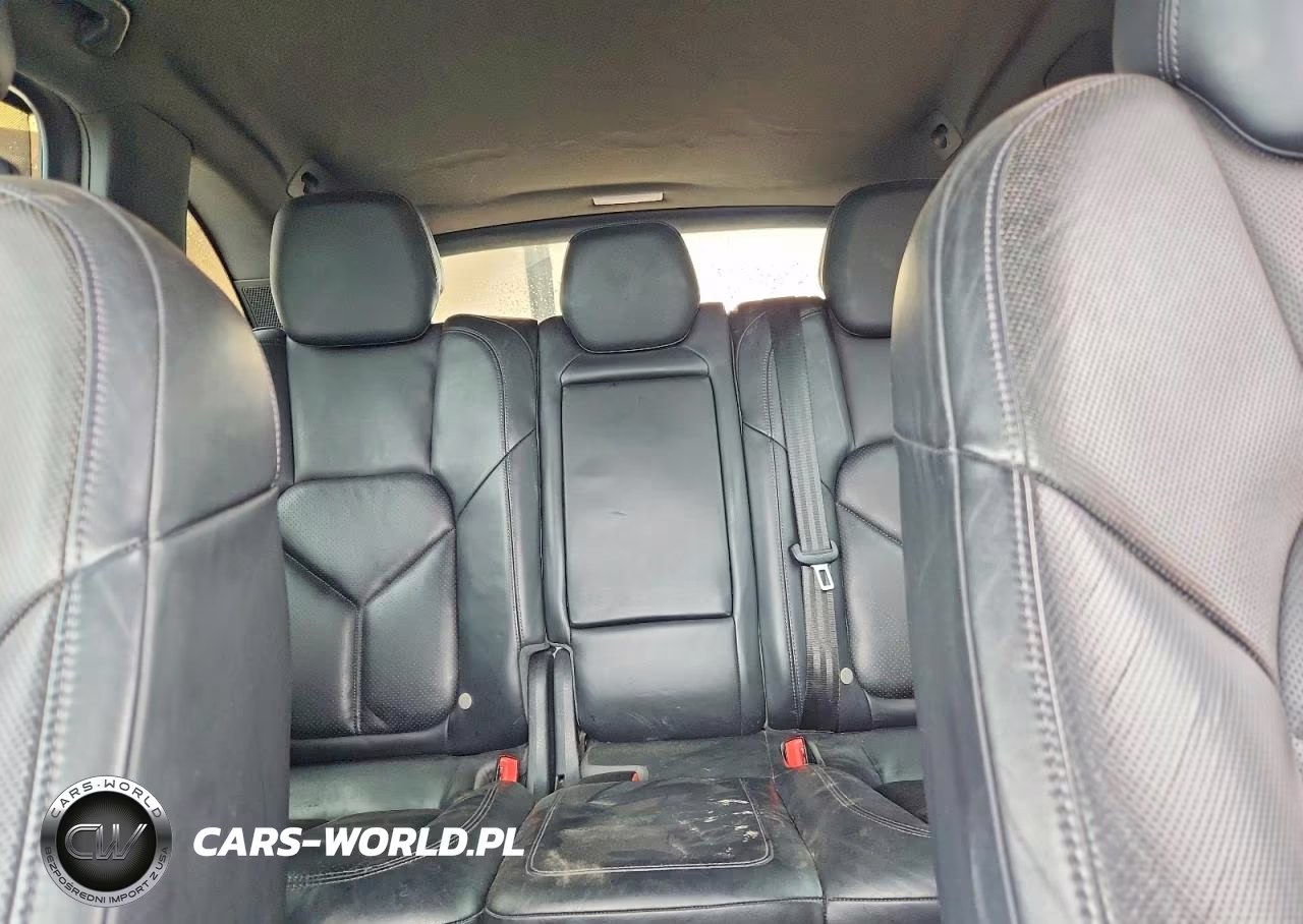 2014 Porsche Cayenne S VIN:WP1AB2A25ELA58488 - 10