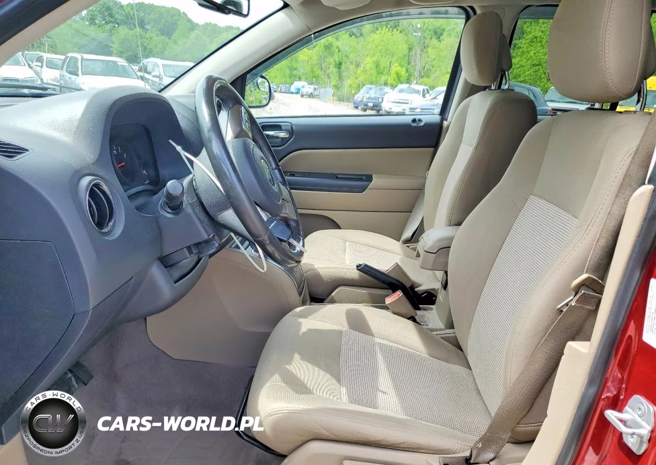 2012 Jeep Compass Latitude VIN:1C4NJDEB7CD525624 - 7