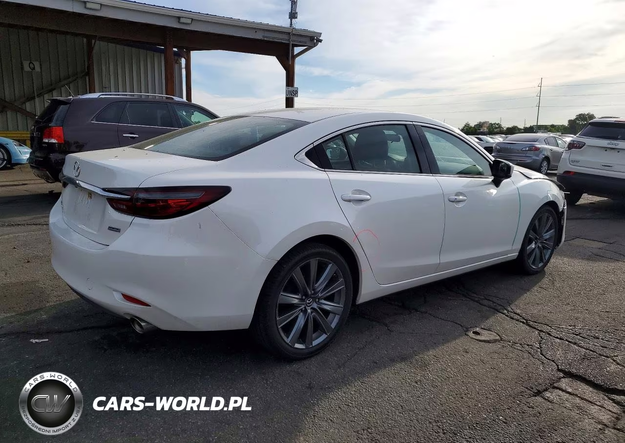 2018 Mazda 6 Touring VIN:JM1GL1VMXJ1329386 - 3