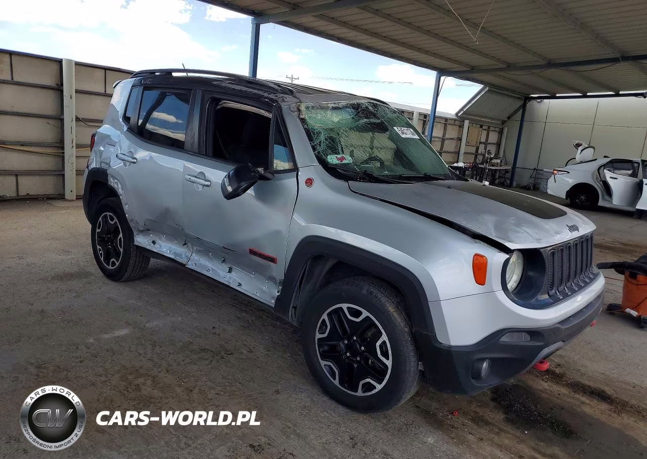 2016 Jeep Renegade Trailhawk VIN:ZACCJBCT7GPD94659 - 4