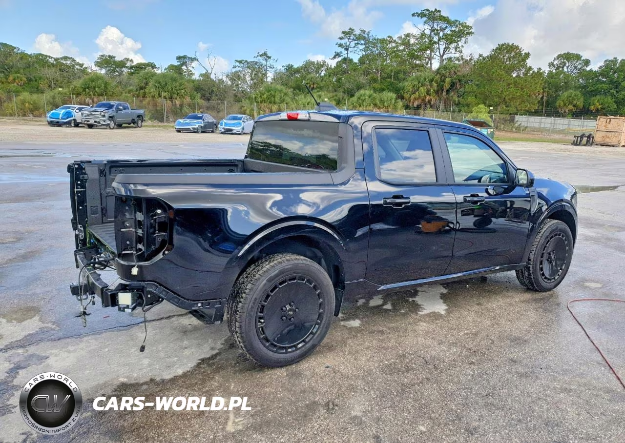 2026 Ford Maverick Lobo VIN:3FTCW8TA1TRA32197 - 3