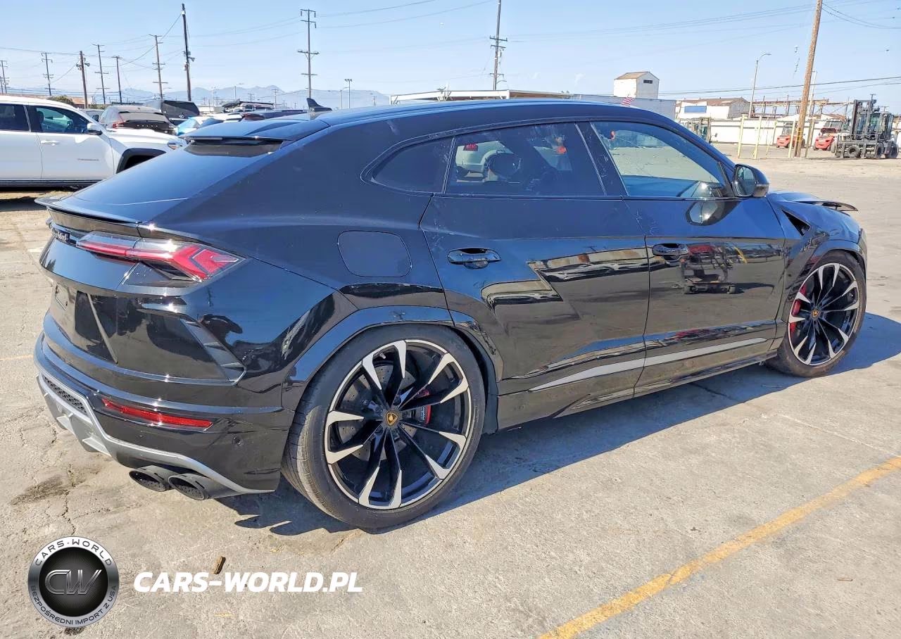 2019 Lamborghini Urus VIN:ZPBUA1ZL5KLA03245 - 3