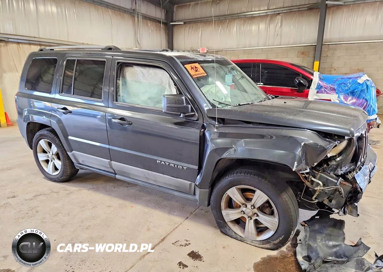 2011 Jeep Patriot Latitude VIN:1J4NT4GB6BD112030 - 4