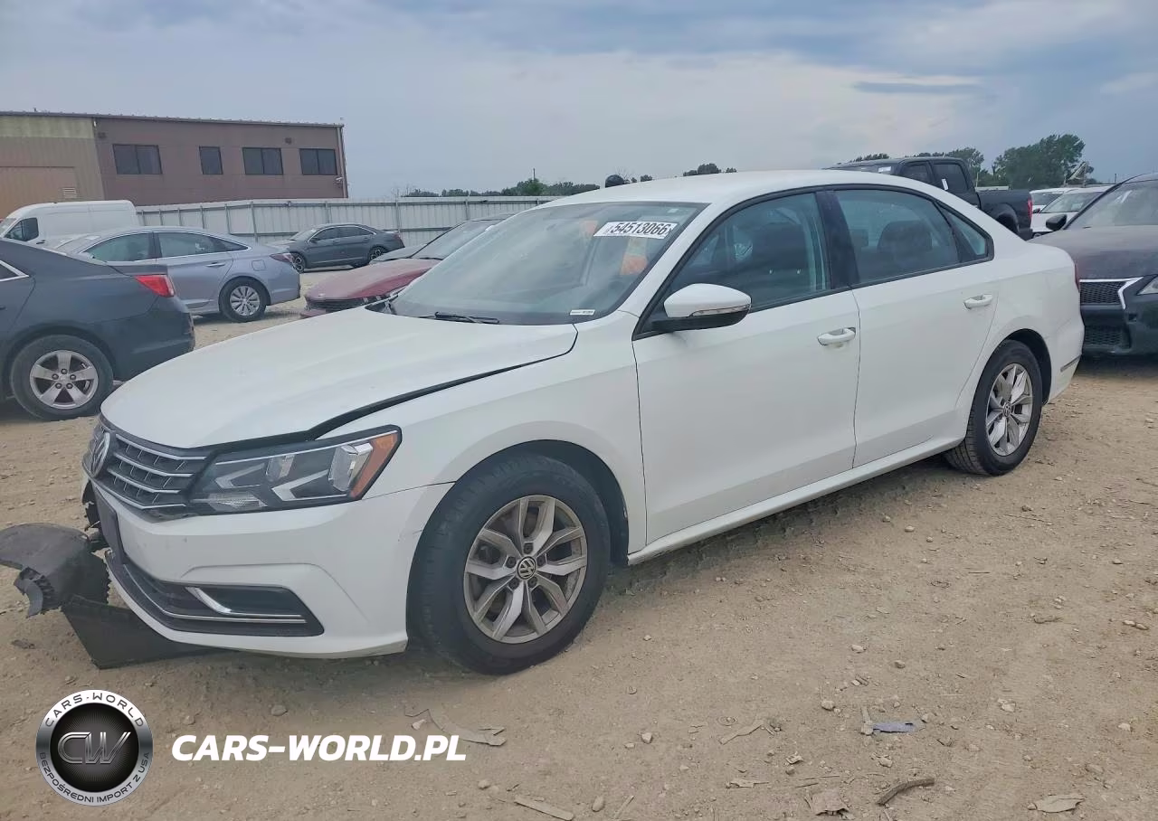 2018 Volkswagen Passat S – zdjęcie 1 z 12