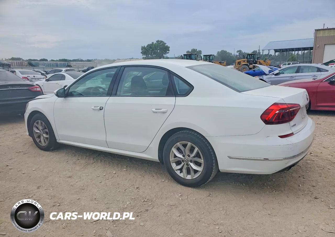 2018 Volkswagen Passat S VIN:1VWAA7A38JC043727 - 2