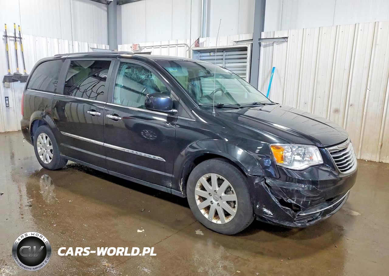 2015 Chrysler Town & Country Touring VIN:2C4RC1BG0FR629786 - 4