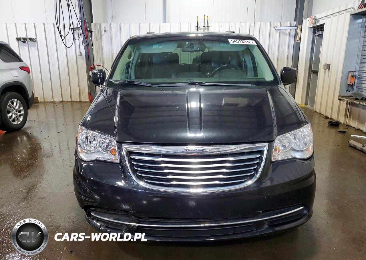 2015 Chrysler Town & Country Touring VIN:2C4RC1BG0FR629786 - 5