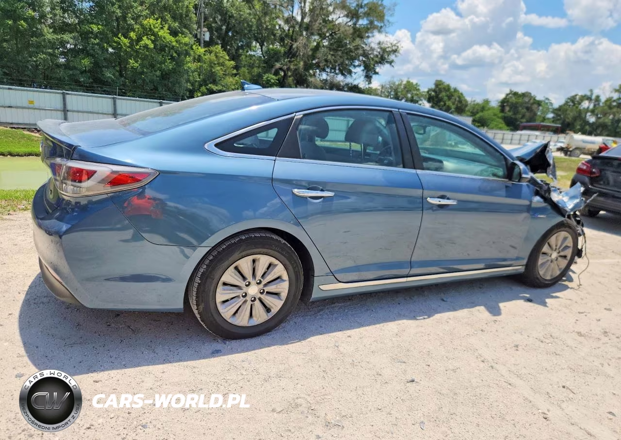 2016 Hyundai Sonata Hybrid Se VIN:KMHE24L10GA019255 - 3