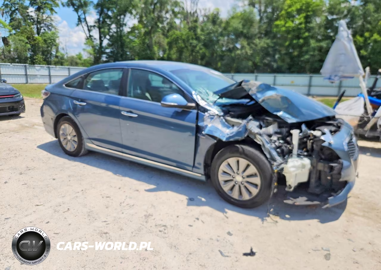 2016 Hyundai Sonata Hybrid Se VIN:KMHE24L10GA019255 - 4