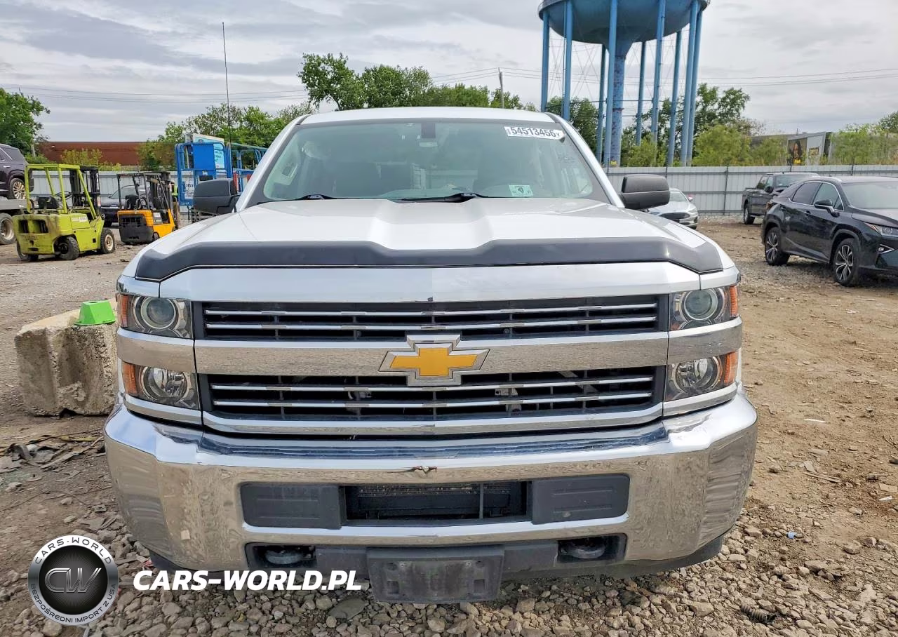 2018 Chevrolet Silverado K2500 Heavy Duty VIN:1GC1KUEG5JF215027 - 5