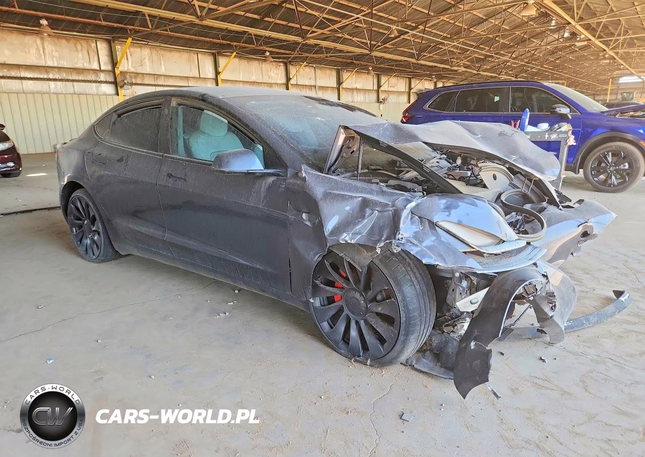 2023 Tesla Model 3 VIN:5YJ3E1ECXPF675244 - 4