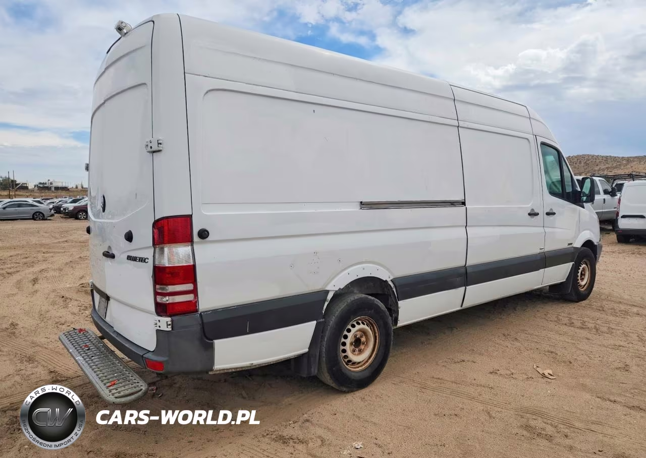 2011 Mercedes Benz Sprinter 2500 Delivery Van VIN:WD3PE8CBXB5591868 - 3