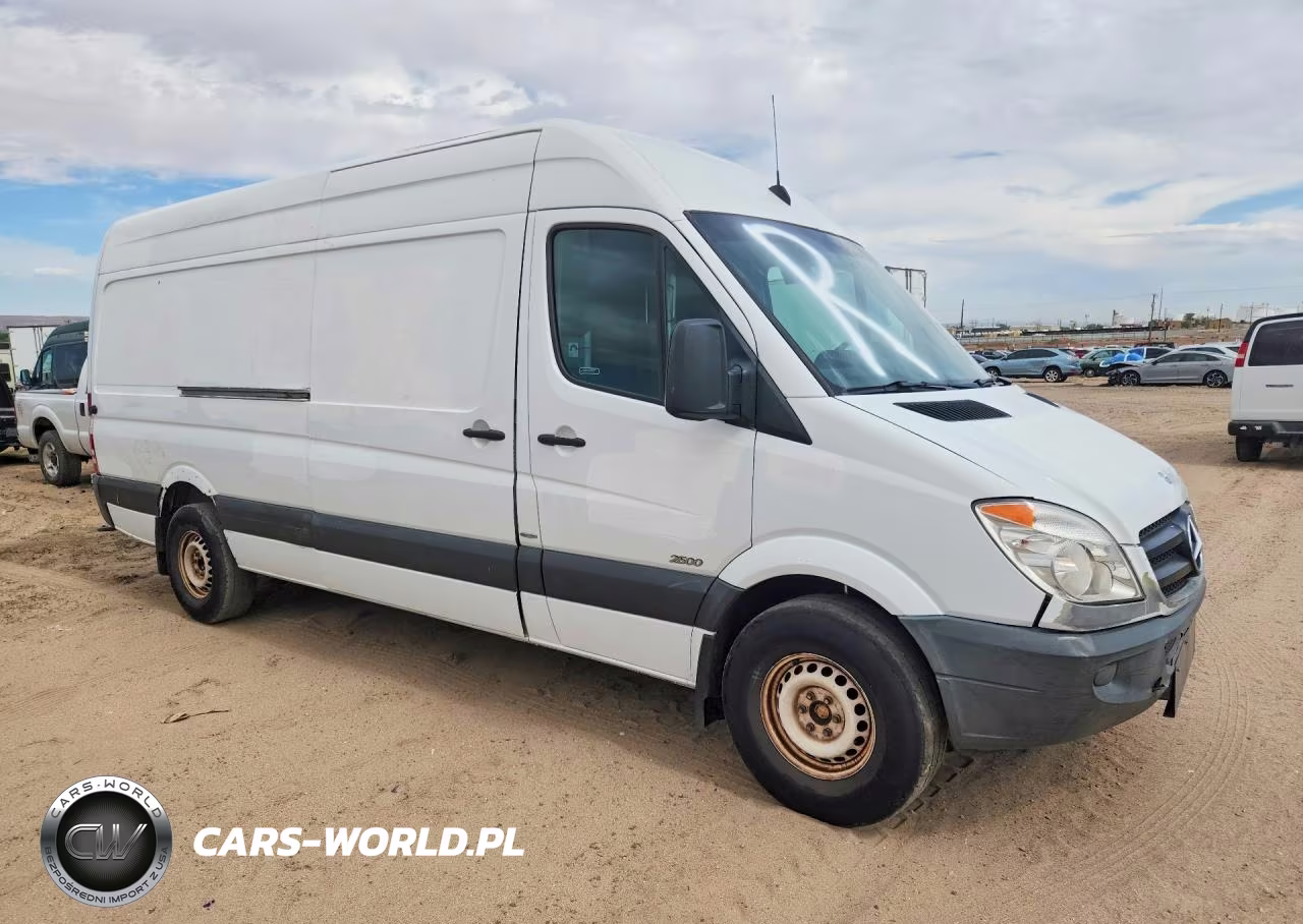 2011 Mercedes Benz Sprinter 2500 Delivery Van VIN:WD3PE8CBXB5591868 - 4