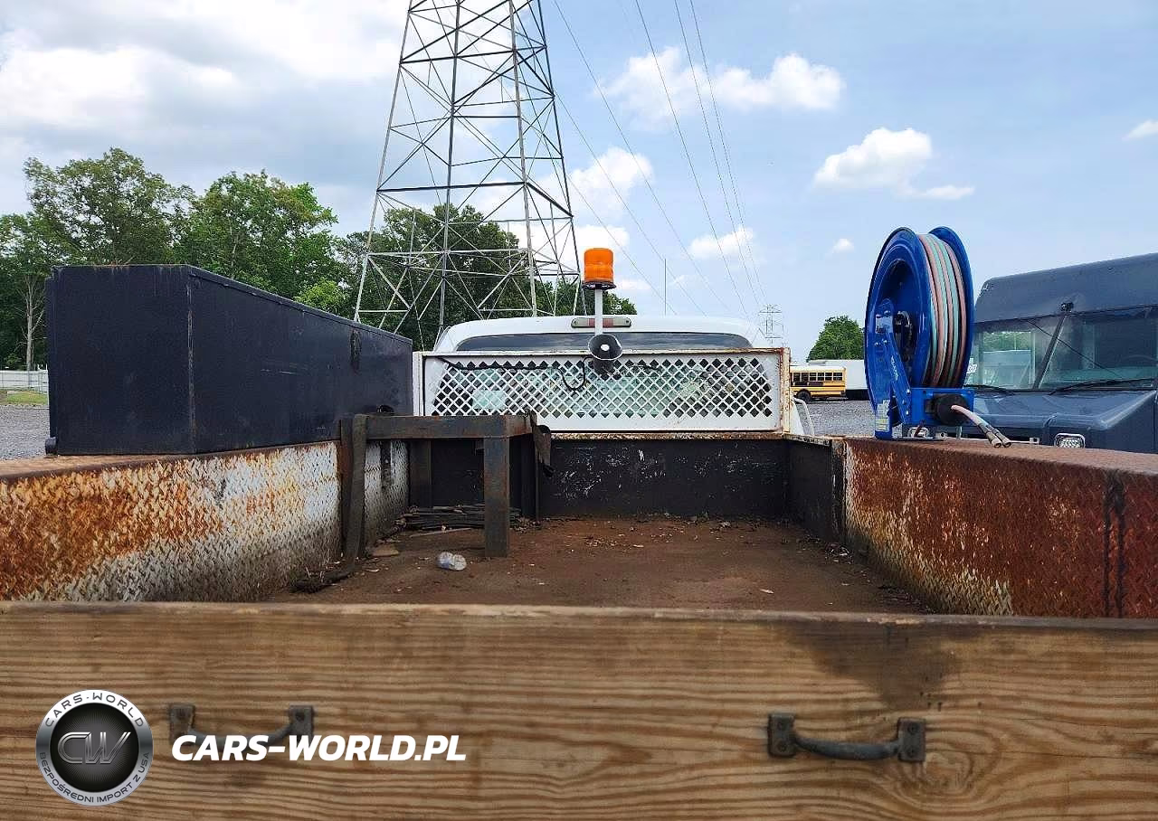 2009 Ford F450 Super Duty VIN:1FDXW46R99EB28744 - 10