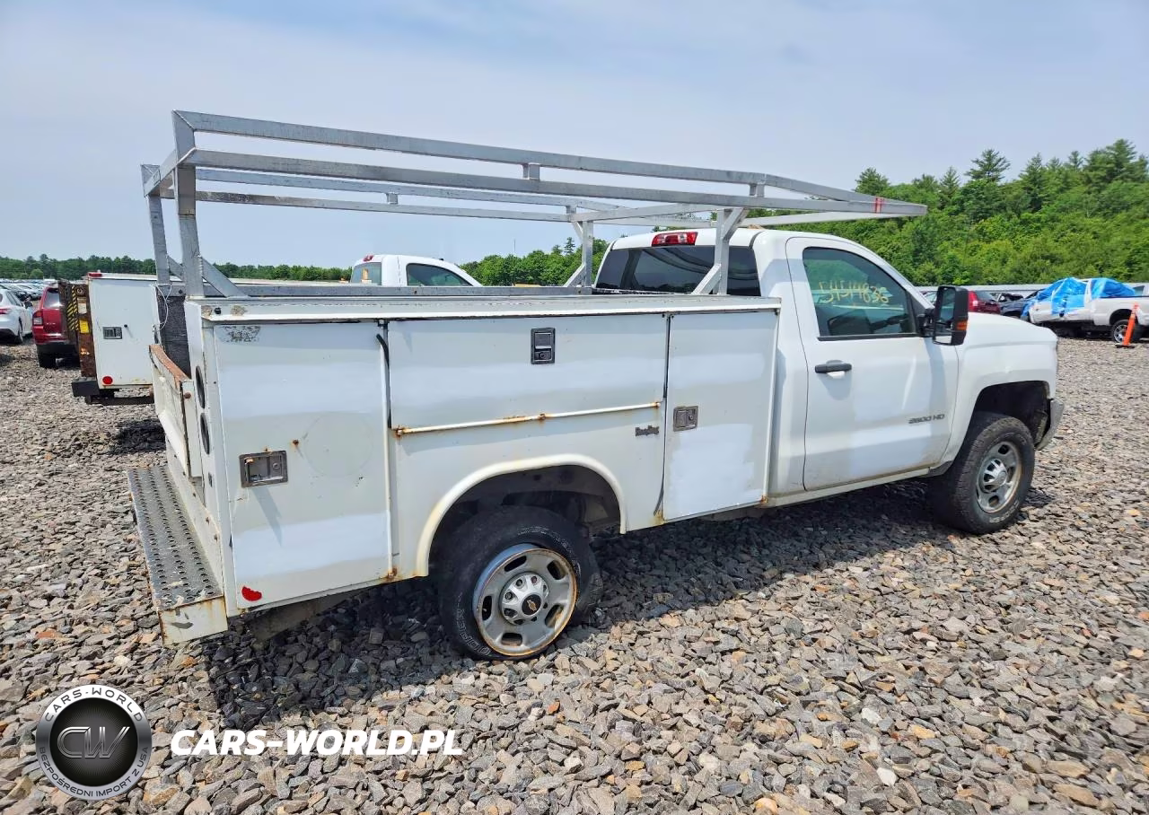 2015 Chevrolet Silverado K2500 Heavy Duty VIN:1GC0KUEG9FZ534495 - 3