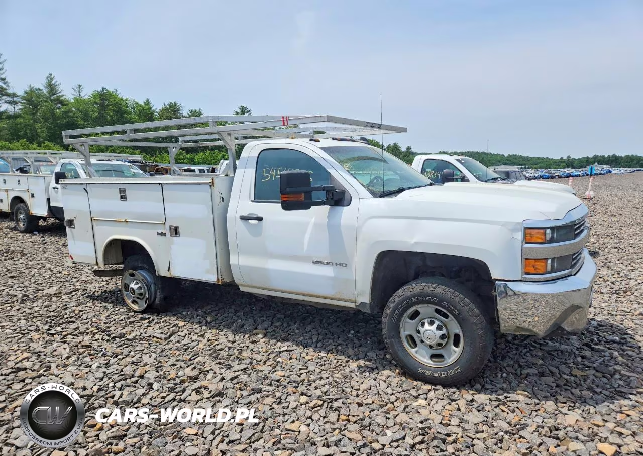 2015 Chevrolet Silverado K2500 Heavy Duty VIN:1GC0KUEG9FZ534495 - 4