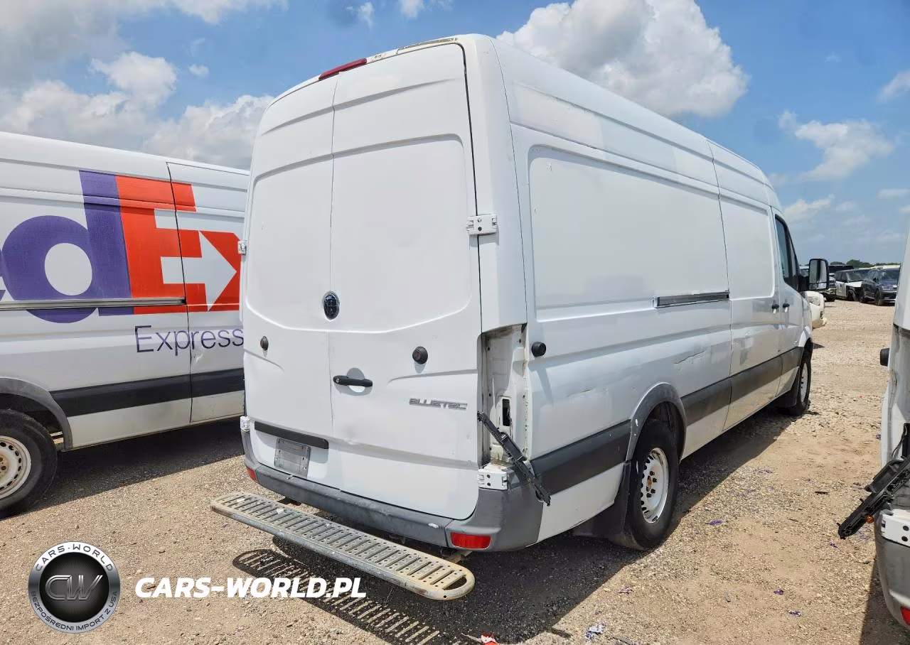2015 Mercedes-Benz Sprinter 2500 Delivery Van VIN:WD3PE8DB5FP122874 - 3