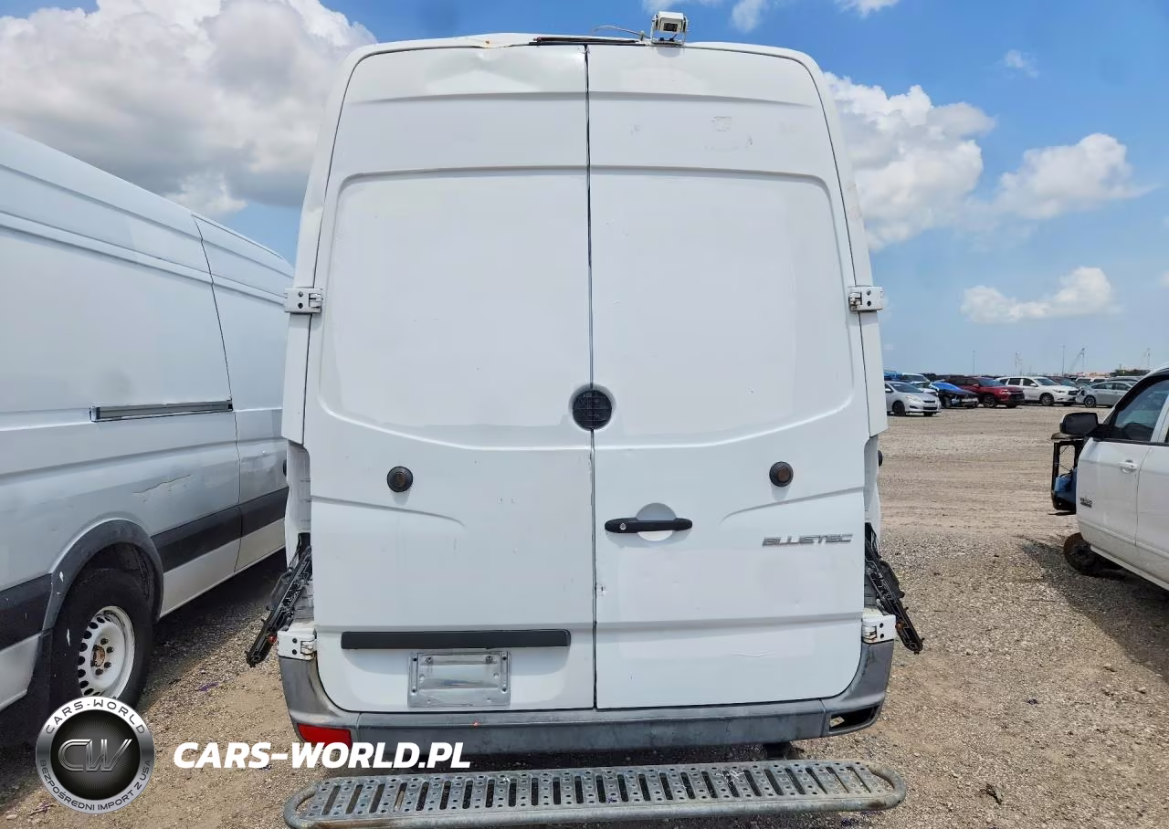 2015 Mercedes-Benz Sprinter 2500 Delivery Van VIN:WD3PE8DB0FP136651 - 6