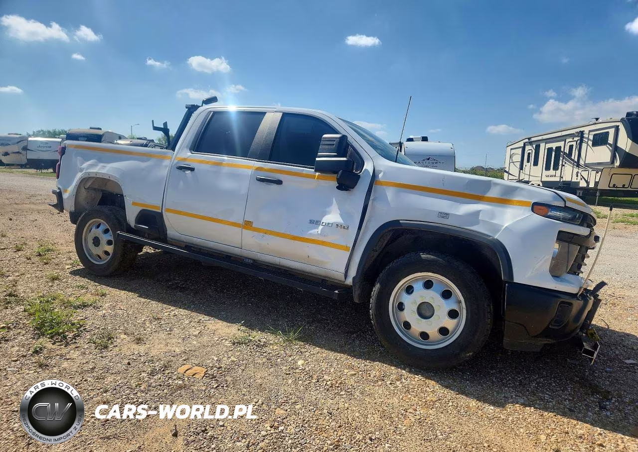 2024 Chevrolet Silverado K2500 Heavy Duty VIN:1GC1YLE76RF246789 - 4