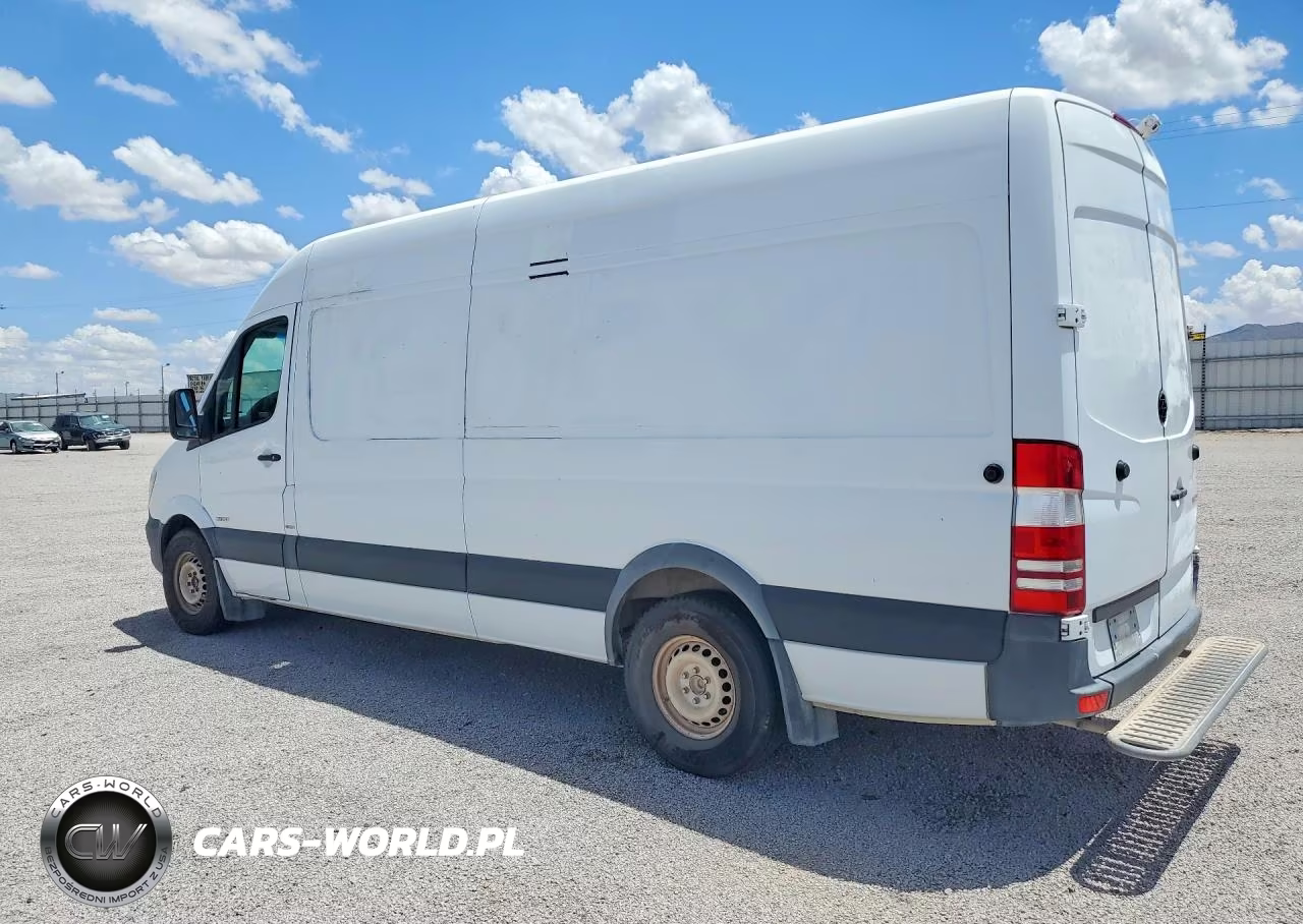 2015 Mercedes Benz Sprinter 2500 Delivery Van VIN:WD3PE8DB7FP129650 - 2