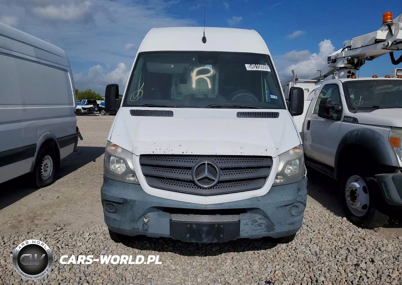 2016 Mercedes-Benz Sprinter 2500 Delivery Van VIN:WD3PE8DD2GP359471 - 5