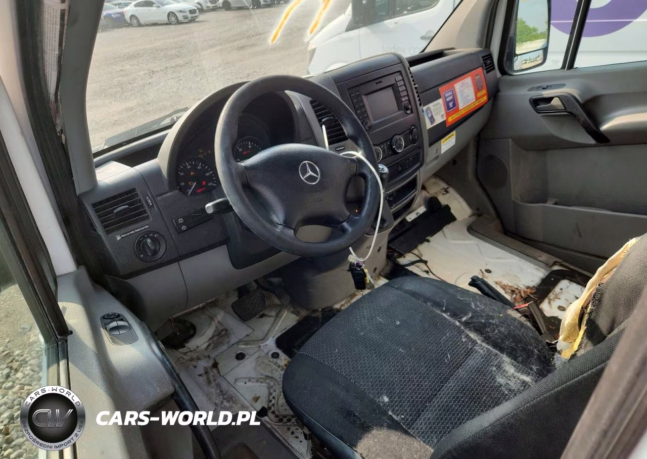2016 Mercedes-Benz Sprinter 2500 Delivery Van VIN:WD3PE8DD2GP359471 - 8