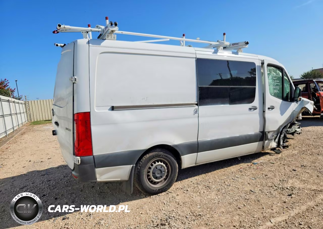 2023 Mercedes-Benz Sprinter 2500 VIN:W1Y4NBHY9PT121753 - 3