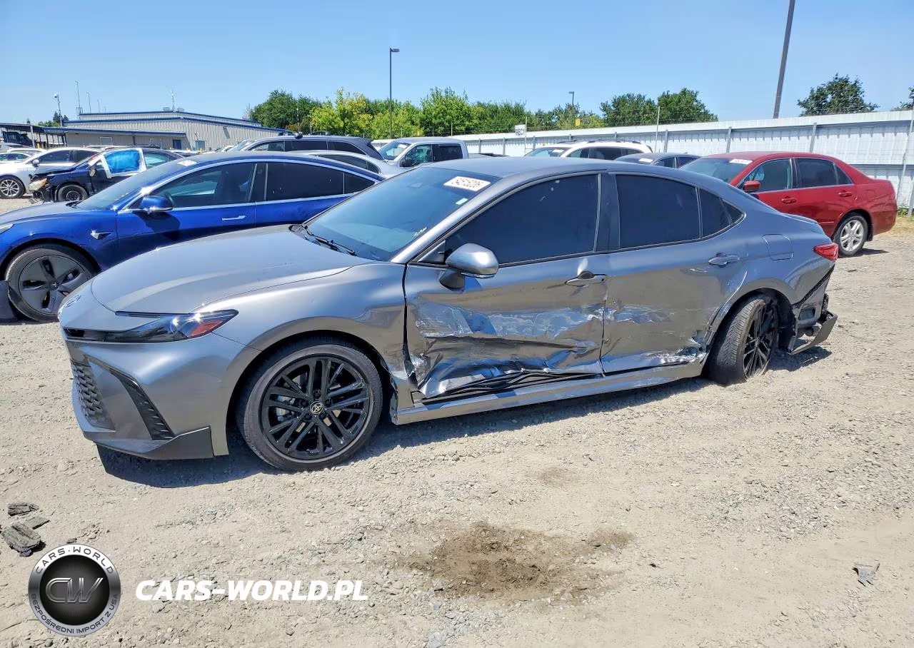 2025 Toyota Camry Se – zdjęcie 1 z 12