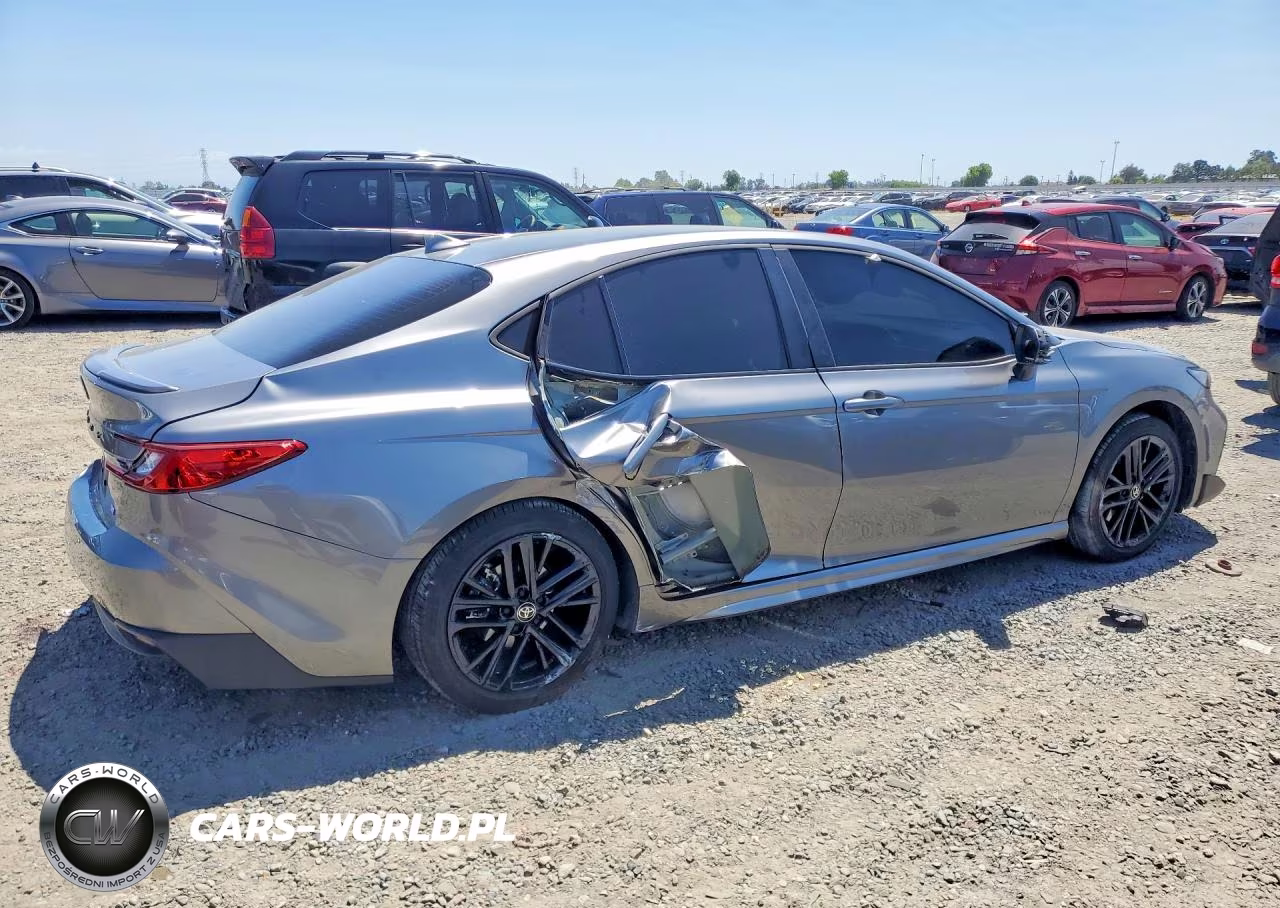 2025 Toyota Camry Se VIN:4T1DAACK1SU604195 - 3