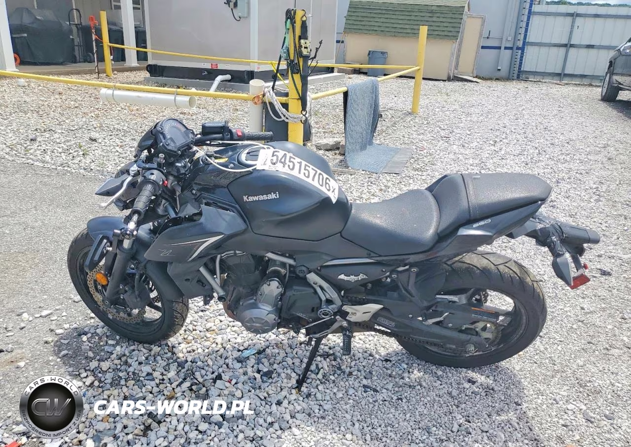 2017 Kawasaki Er650 G VIN:JKAEREG12HDA00820 - 3
