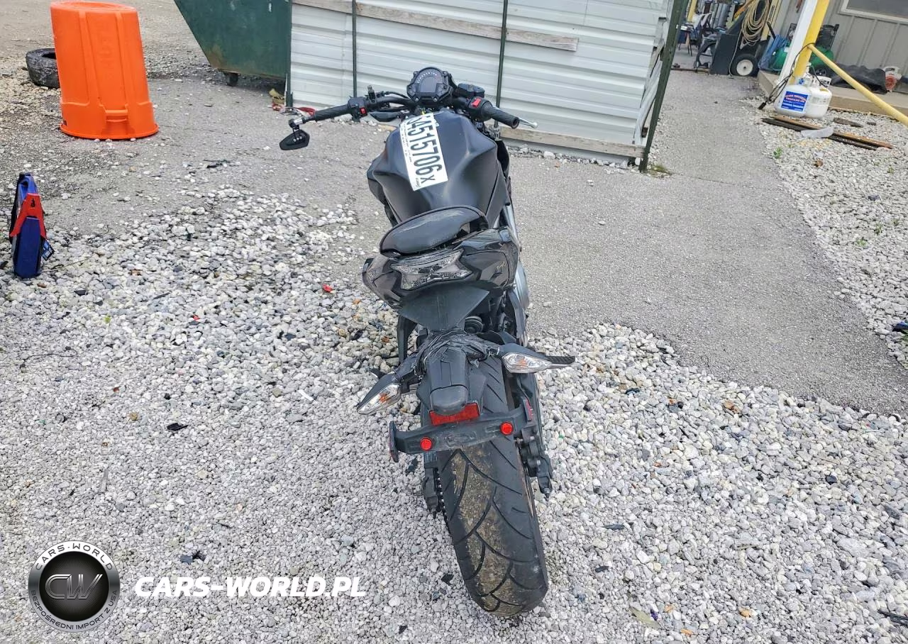 2017 Kawasaki Er650 G VIN:JKAEREG12HDA00820 - 4