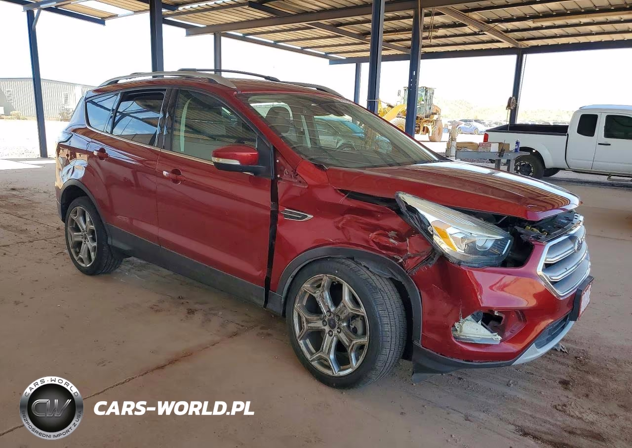 2017 Ford Escape Titanium VIN:1FMCU9J95HUA04483 - 4