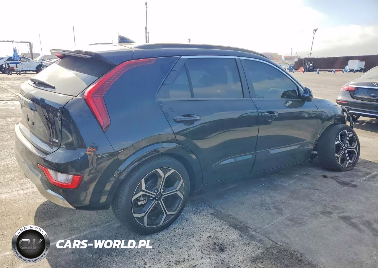 2025 Kia Niro Ex Touring VIN:KNDCR3LEXS5239637 - 3