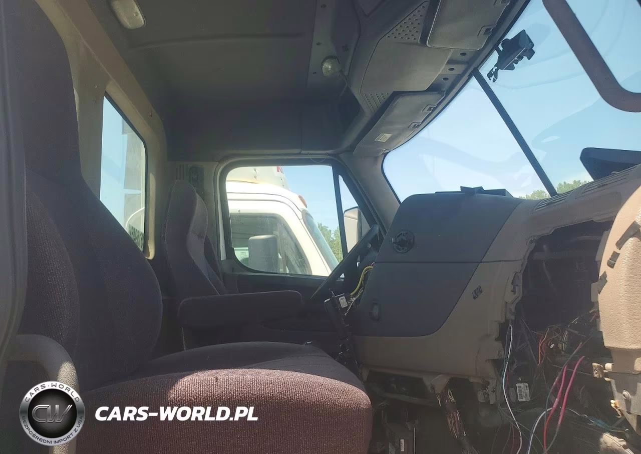 2018 Freightliner Cascadia 113 Semi Truck VIN:3AKBGADVXJSJN2770 - 5