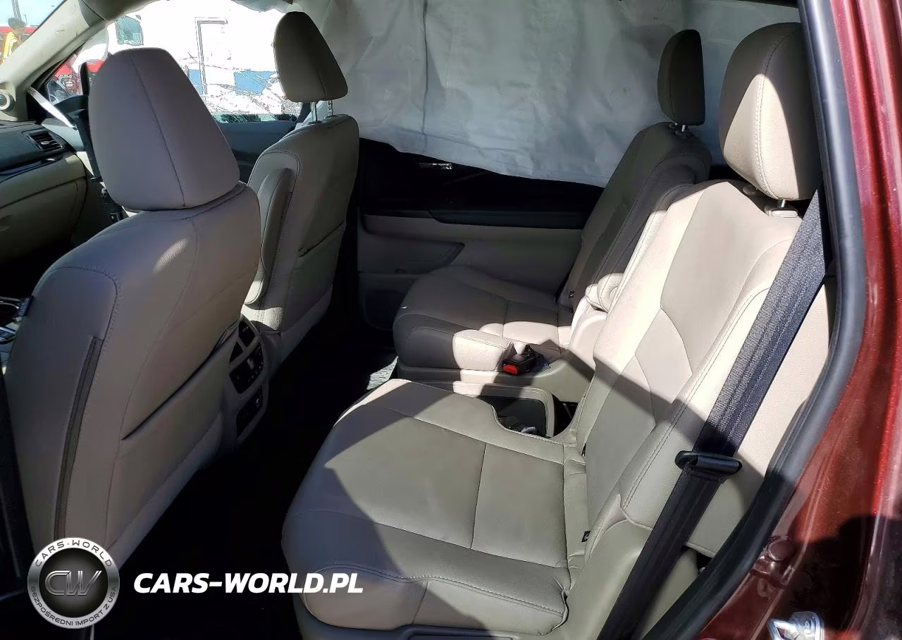 2021 Honda Pilot Touring VIN:5FNYF6H61MB034937 - 10
