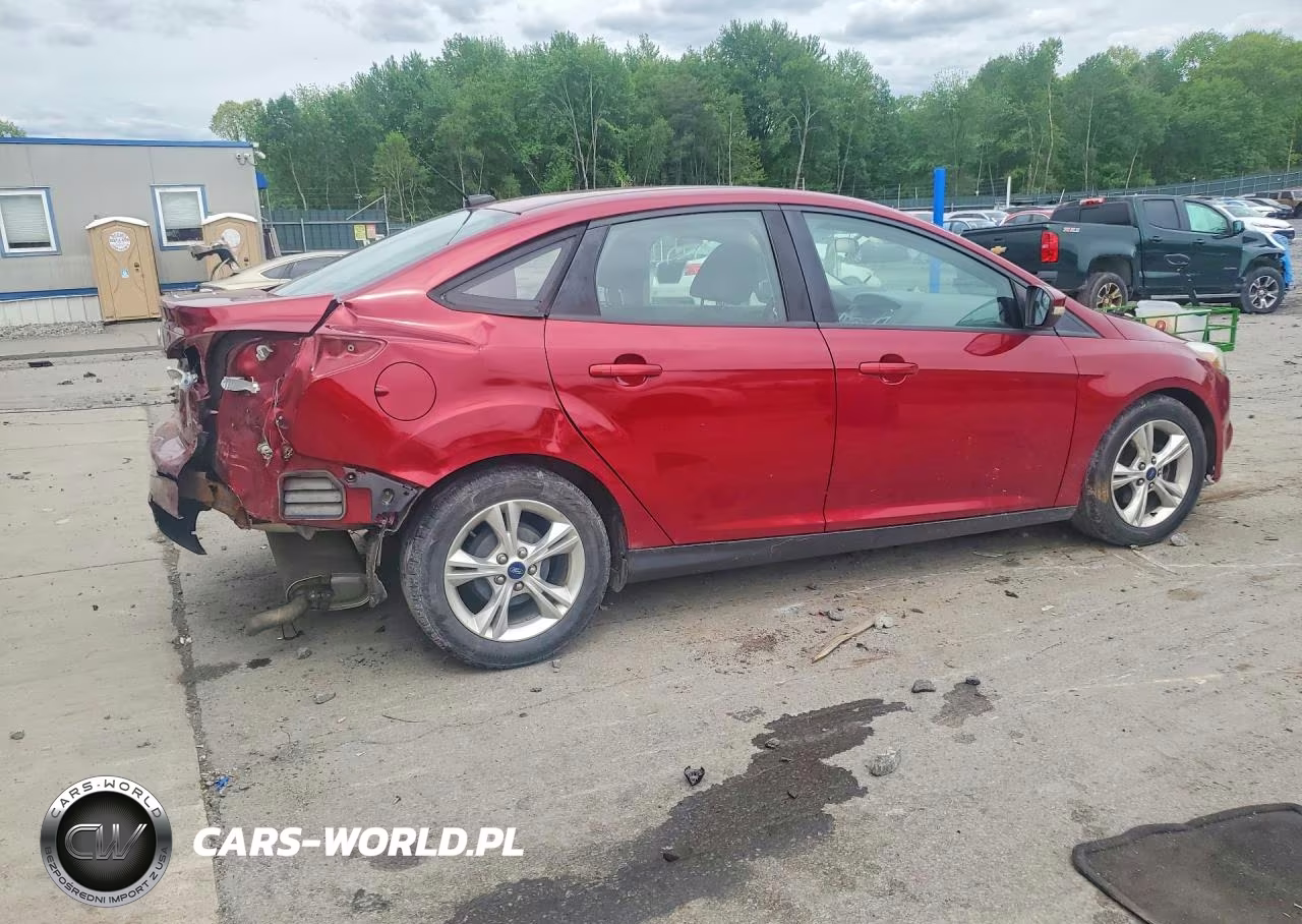 2014 Ford Focus Se VIN:1FADP3F20EL243522 - 3