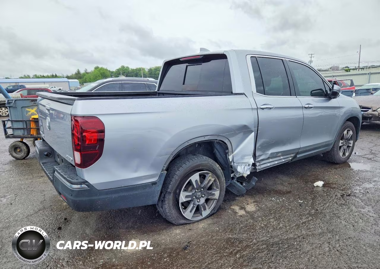 2018 Honda Ridgeline Rtl VIN:5FPYK3F74JB012469 - 3