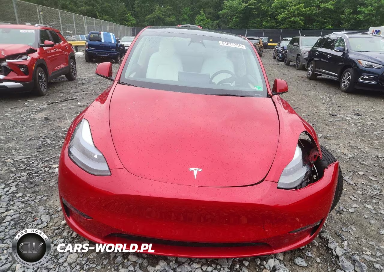 2022 Tesla Model Y VIN:7SAYGDEF8NF546365 - 5