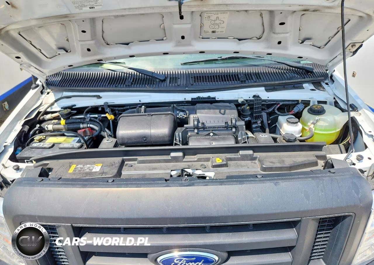 2024 Ford Econoline E350 Super Duty Cutaway Van VIN:1FDWE3FN6RDD00658 - 11