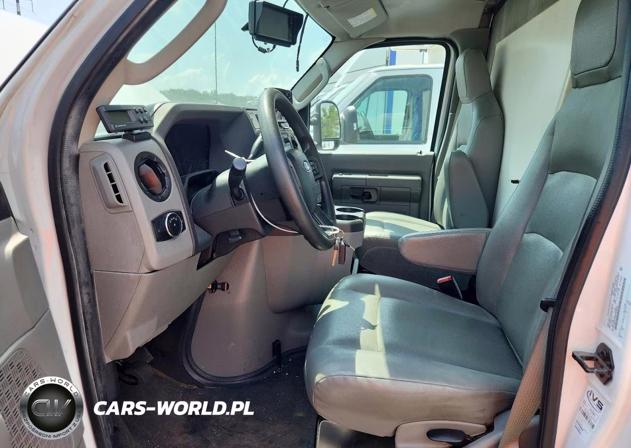 2024 Ford Econoline E350 Super Duty Cutaway Van VIN:1FDWE3FN6RDD00658 - 7