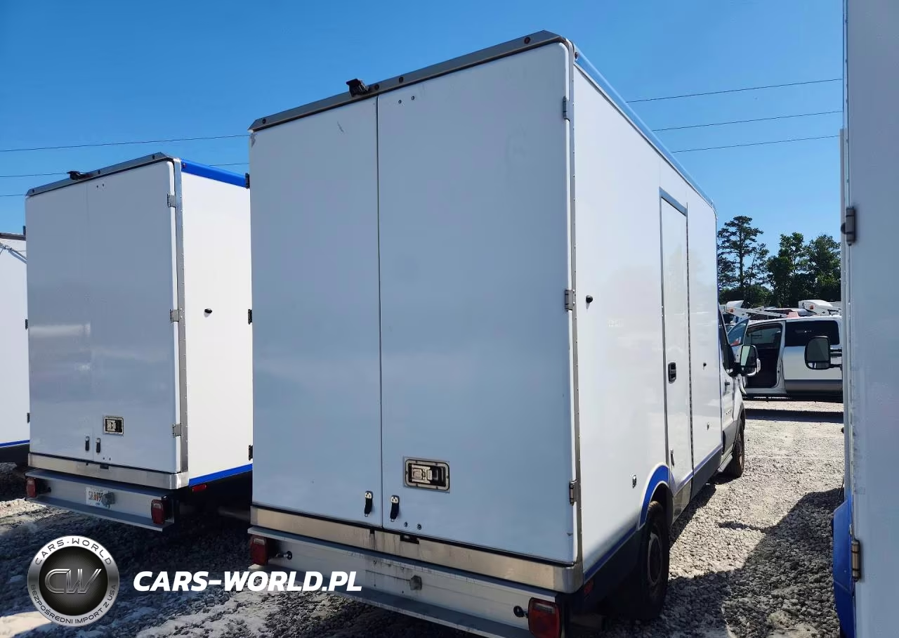 2022 Ford Transit Delivery Truck VIN:1FDBW5Z84NKA01530 - 3