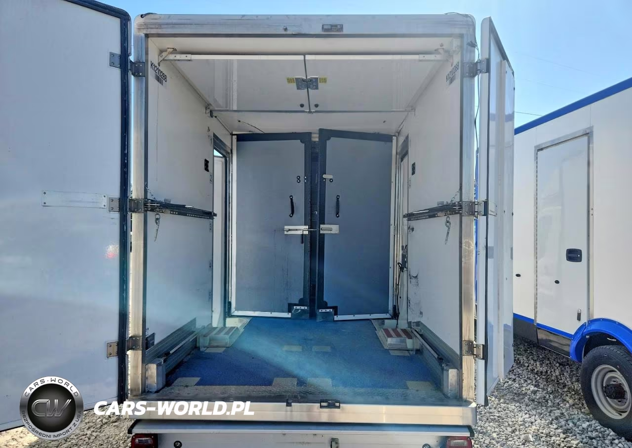 2022 Ford Transit Delivery Truck VIN:1FDBW5Z84NKA01592 - 10