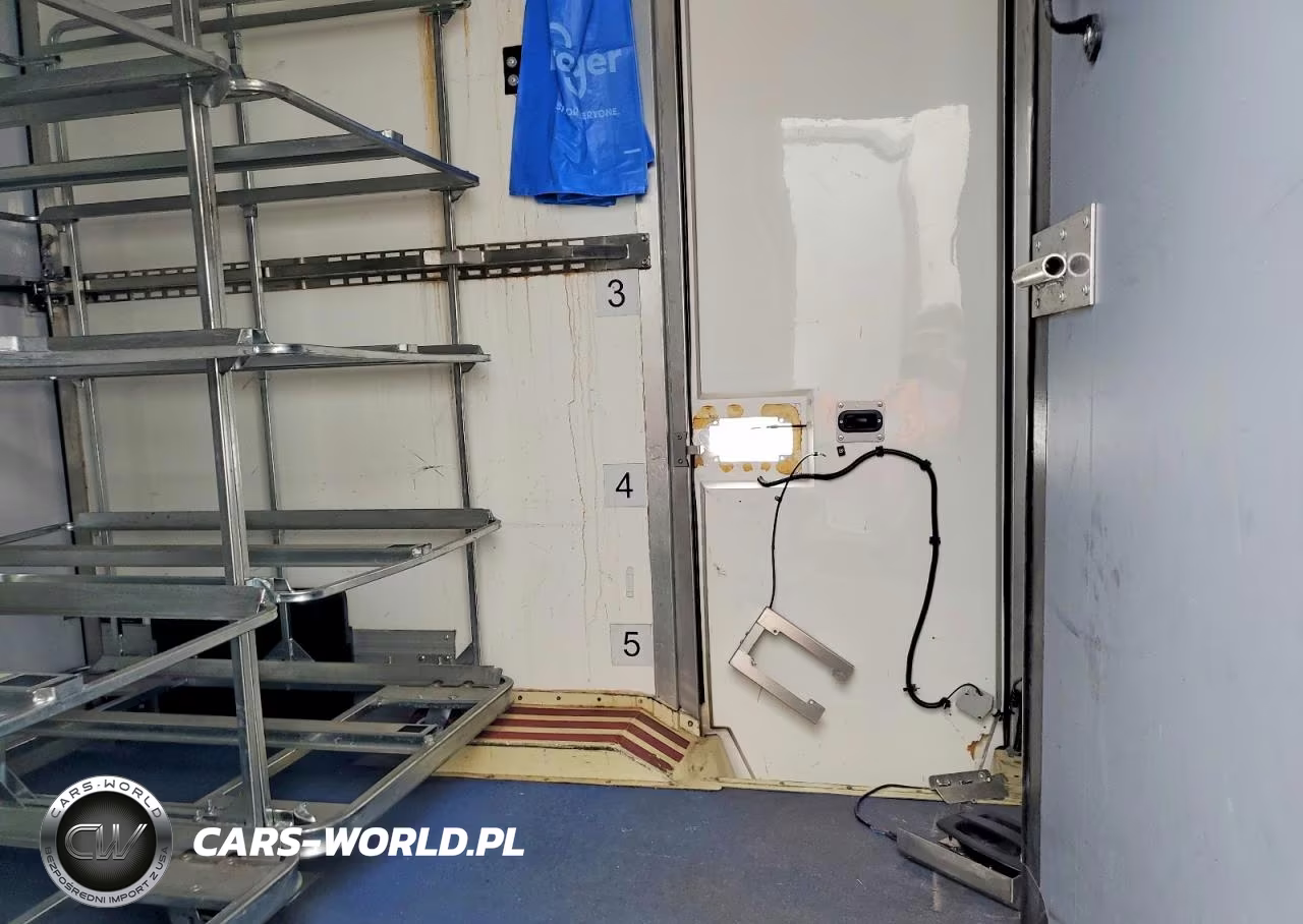 2022 Ford Transit Delivery Truck VIN:1FDBW5Z84NKA01575 - 10