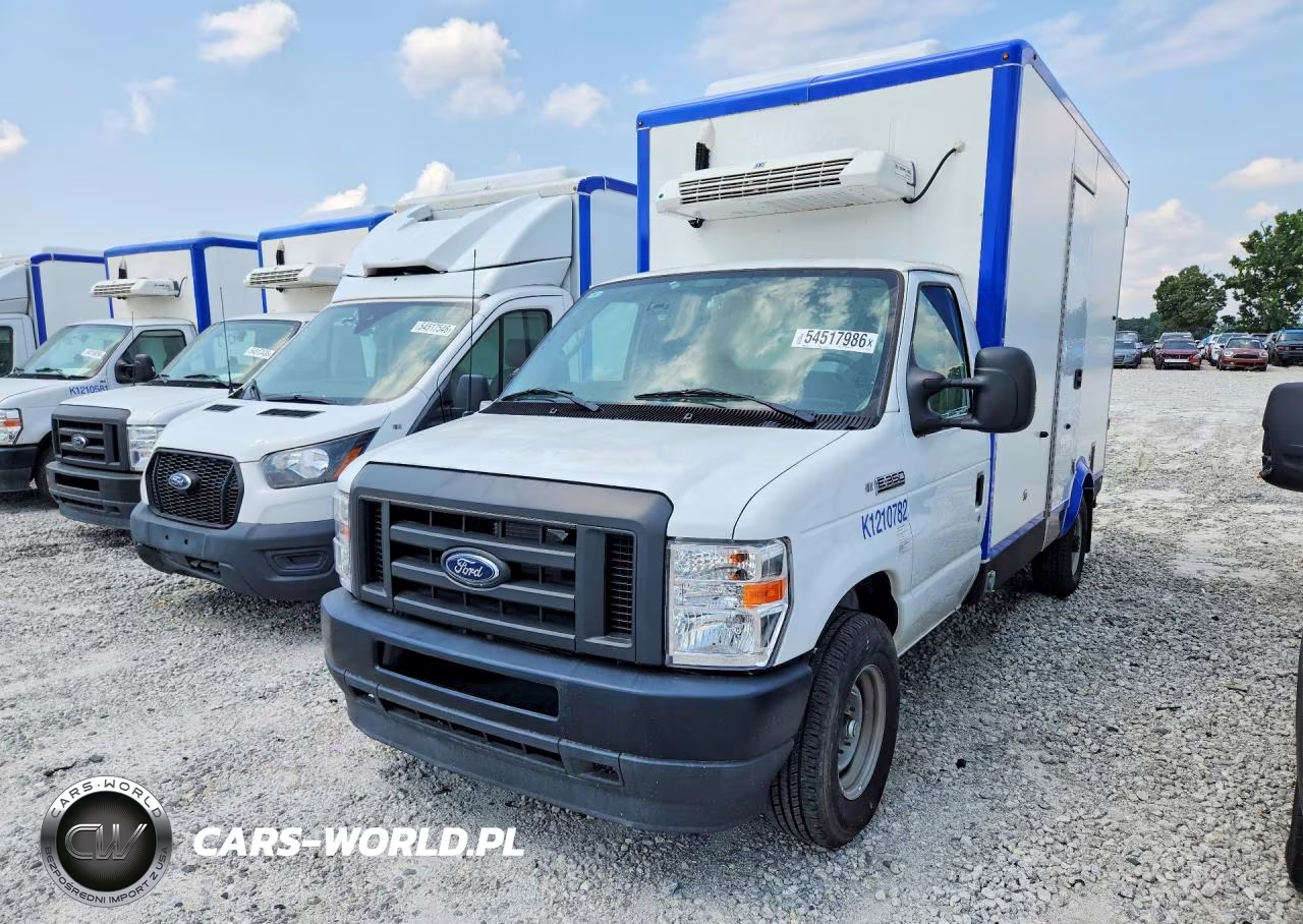 2024 Ford E350 Refrigerated Box Truck – zdjęcie 1 z 12