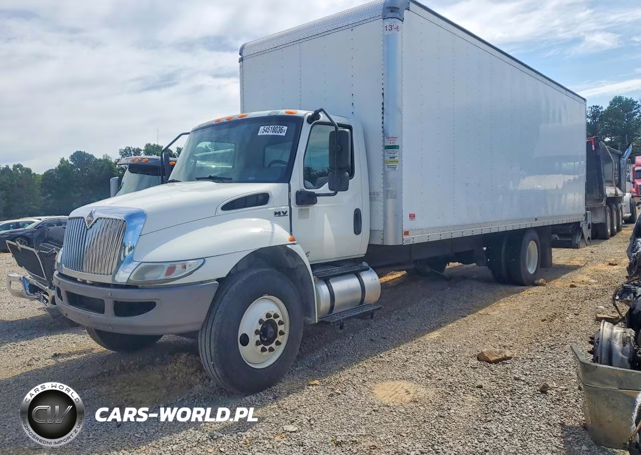 2020 International Mv607 Box Truck