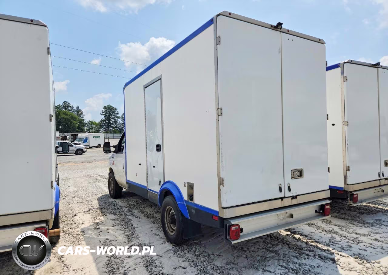 2023 Ford E350 Refrigerated Box Truck VIN:1FDWE3FK2PDD24975 - 2