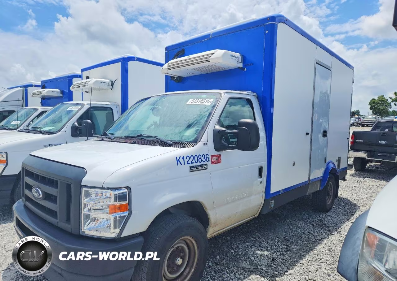 2023 Ford E-350 Refrigerated Box Truck – zdjęcie 1 z 13